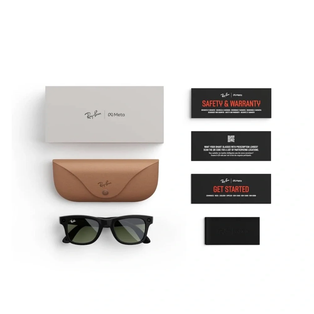 Ray-Ban Black and Green Wearable Glasses NWT
